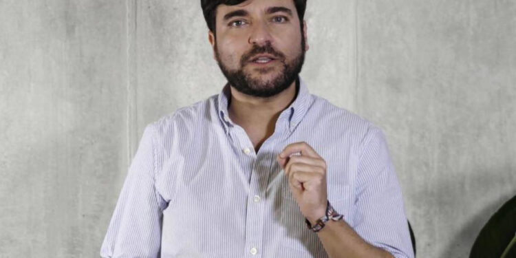 Alcalde Barranquilla propone crear proyecto de ley para reducir tarifas de energía