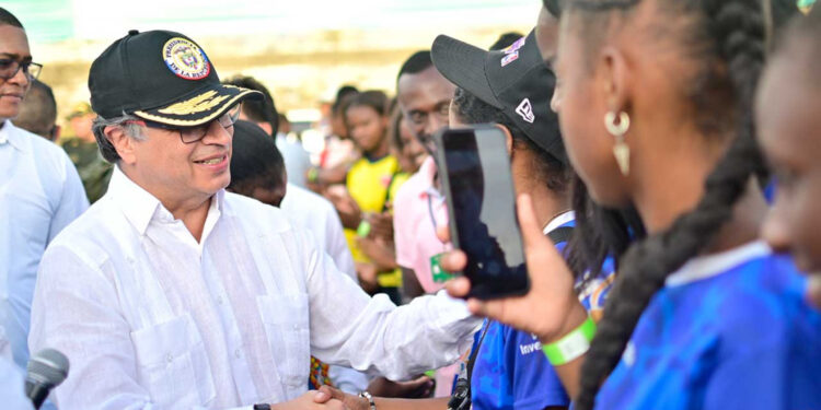 El Deporte y la Educación Física deben Ser Fuentes de Paz y no Fronteras Invisibles de la Guerra: Presidente Petro.