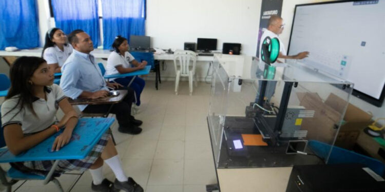 En Plato, Magdalena, Dos colegios Cuentan con Laboratorios de Diseño en 3D