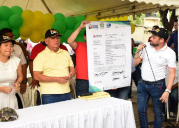 Alcalde Socializa el Inicio de la Obra de Pavimentación en el Barrio Kennedy y Olivo.