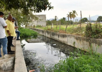 Gobierno Municipal Realiza Recorrido en los Canales de Desagüe.