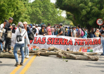 Funcionarios de la Administración Municipal, Dialogan con Líderes de la Parte Alta del Municipio de Ciénaga.