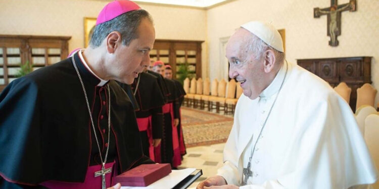 Obispo de la Diócesis de Santa Marta se reunión con el Papa