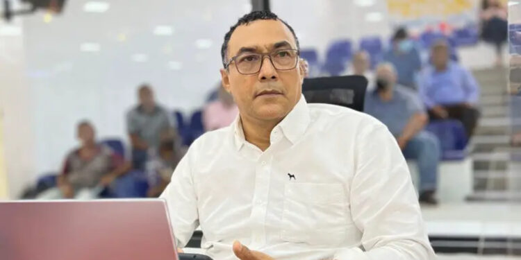 Concejal Bohórquez denunció presencia de polvillo de carbón en 4 barrios de la ciudad.