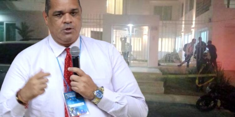 Hombres en motocicletas disparan contra la casa del rector de Uniguajira