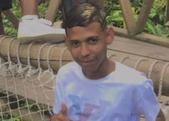 Los Habitantes del Barrio Pescaíto, lloran la Muerte de Alexandro Arango.