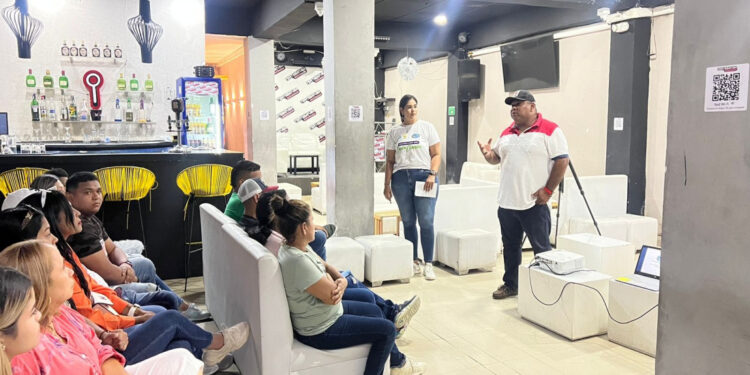 Alcaldía De Ciénaga y Coorpamag Lideraron Taller Pedagógico para Controlar los Decibeles de Sonido de los Bares, Discotecas Y Billares.