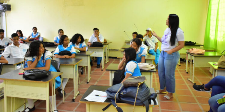 La Alcaldía de Ciénaga Lideró, Taller de Prevención de Violencia Basada en Género En La Institución Educativa 12 de Octubre