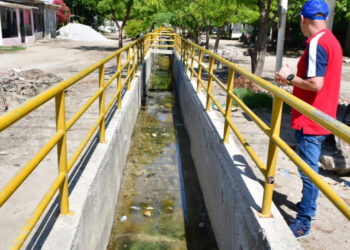 Limpieza de los Canales de Desagüe en Ciénaga