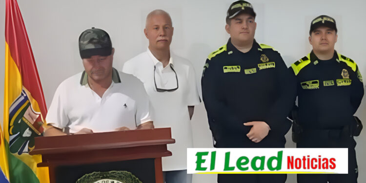 “El Artista Oscar Gamarra le Incumplió a Aracataca y Los que se Llevaron las Sillas del Concierto, Son unos Ladrones”: Alcalde Correa.