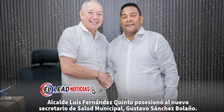 Alcalde Luis Fernández Quinto posesionó al nuevo secretario de Salud Municipal, Gustavo Sánchez Bolaño. 