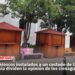 Los kioscos instalados a un costado de la iglesia dividen la opinión de los cienagueros